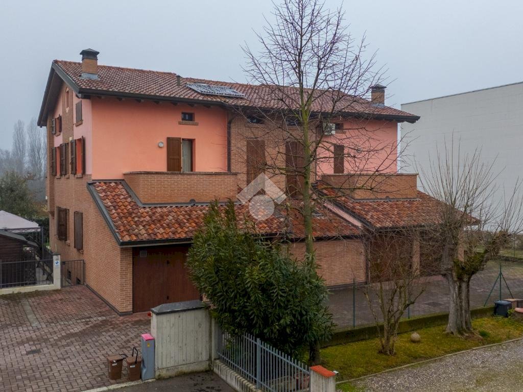 Quadrilocale Via giacomo leopardi, Bagnolo in Piano - foto 3