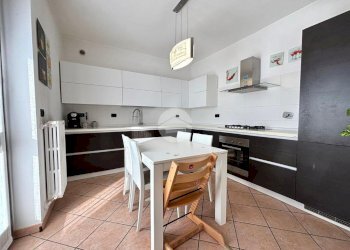 Quadrilocale Via Anna Frank, Castagnole Piemonte - foto 2