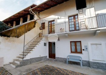 Semi-detached house Via Orco, Rivarolo Canavese - photo 1