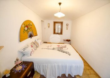 Semi-detached house Via Orco, Rivarolo Canavese - photo 24