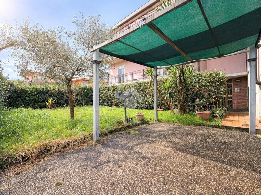 Four-room apartment Via dei Molini, Sarzana - photo 1