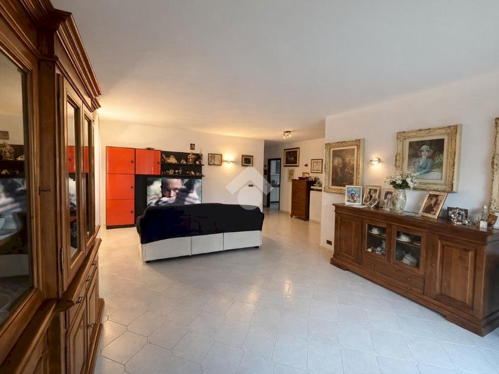 Four-room apartment Via dei Molini, Sarzana - photo 2