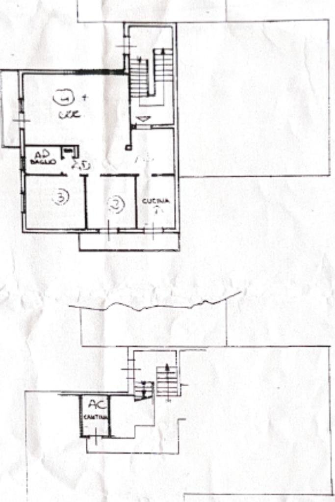 Four-room apartment Via dei Molini, Sarzana - floor plans 1