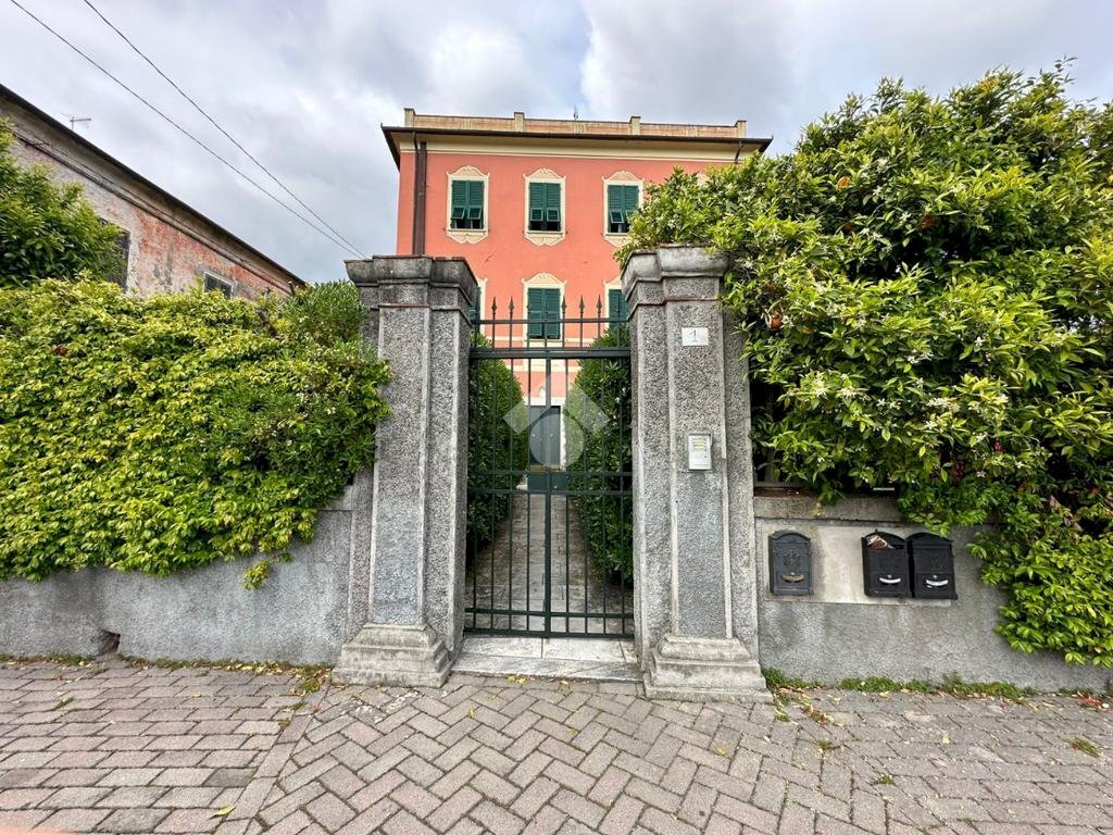 Three-room apartment Via Paolo Diana, Sarzana - photo 1
