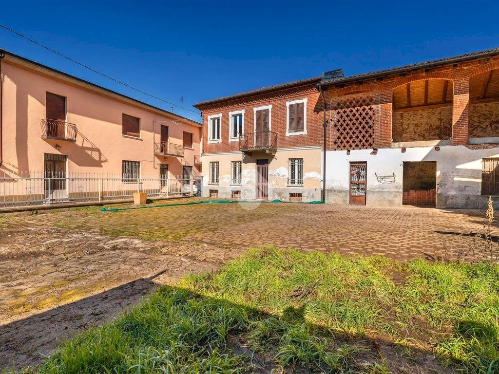 Casa semi indipendente Via Fratelli Don Torchio, Celle Enomondo - foto 2