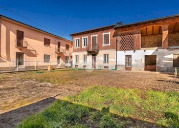 Casa semi indipendente Via Fratelli Don Torchio, Celle Enomondo - foto 2