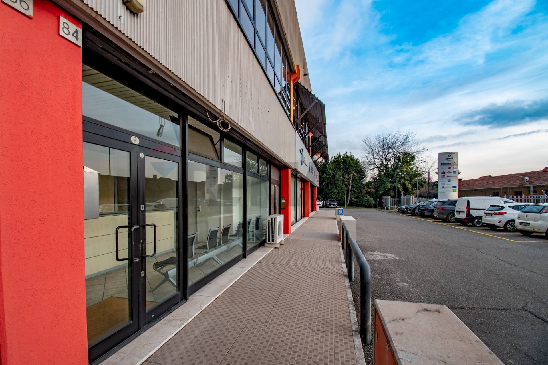 Shop Via Cassala, 84 
 Porta Milano, Brescia (neighborhood Porta Milano) - photo 3