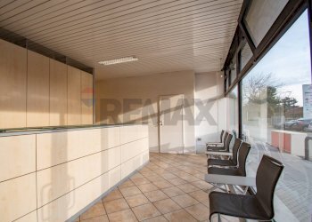 Shop Via Cassala, 84 
 Porta Milano, Brescia (neighborhood Porta Milano) - photo 5