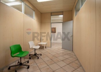 Shop Via Cassala, 84 
 Porta Milano, Brescia (neighborhood Porta Milano) - photo 12