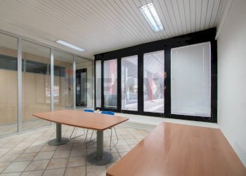 Shop Via Cassala, 84 
 Porta Milano, Brescia (neighborhood Porta Milano) - photo 19
