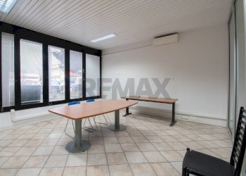 Shop Via Cassala, 84 
 Porta Milano, Brescia (neighborhood Porta Milano) - photo 20