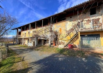 Casa semi indipendente Via Canton Neiro, Castellamonte - foto 1