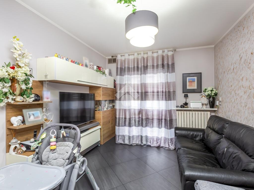 Three-room apartment Via cogne, Torino (neighborhood Rebaudengo) - photo 3