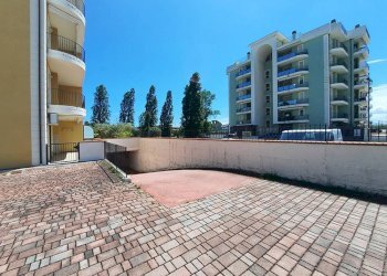 Foto 15 - Appartamento vi ercole falò
 
15, Alba Adriatica - foto 15