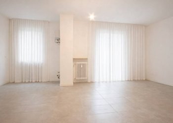 Foto 3 - Trilocale Via  Zeviani
 
10, Verona - foto 3