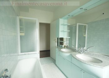 bagno padronale - Appartamento Via Michelangelo, Verona - foto 8