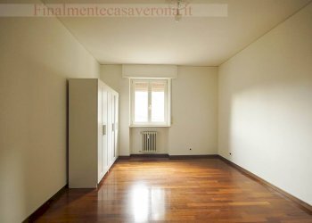 camera matrimoniale - Appartamento Via Michelangelo, Verona - foto 10