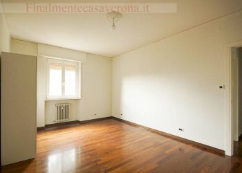 camera matrimoniale - Appartamento Via Michelangelo, Verona - foto 11