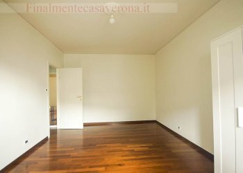 camera matrimoniale - Appartamento Via Michelangelo, Verona - foto 12