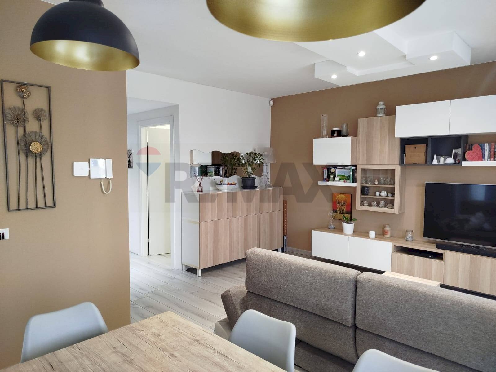 Sala da pranzo - Three-room apartment Via della Pace
 
30, Legnano - photo 3