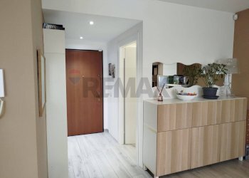 Hall / corridoio - Trilocale Via della Pace
 
30, Legnano - foto 6