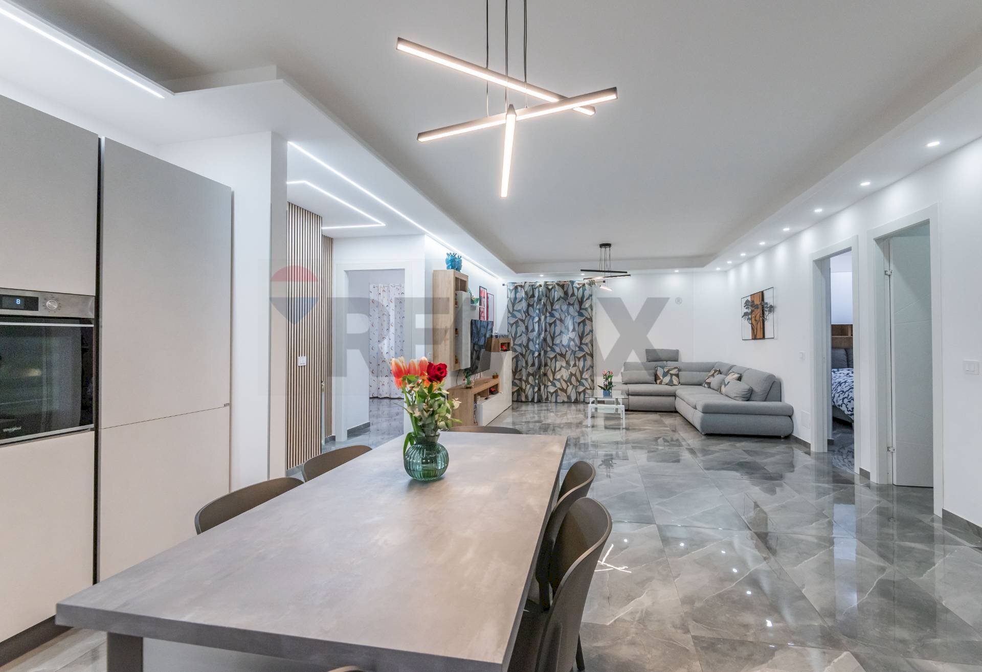 Sala da pranzo - Trilocale Via Cappuccini Vecchi
 
34, Caltagirone - foto 2