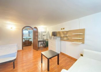 Sala da pranzo - Bilocale Via Mario Sangiorgi
37, Catania - foto 7