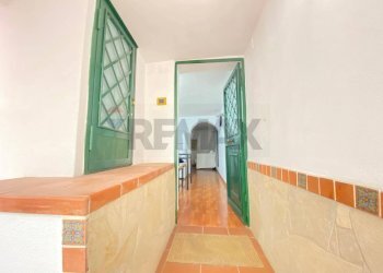 Hall / corridoio - Bilocale Via Mario Sangiorgi
37, Catania - foto 18