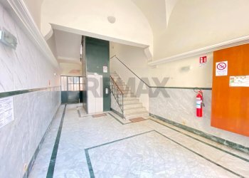 Ricezione / Lobby - Bilocale Via Mario Sangiorgi
37, Catania - foto 21