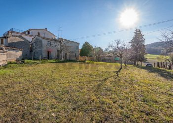 Casa all\'aperto - Independent house Fonte del Piano
 
19, Cingoli - photo 1