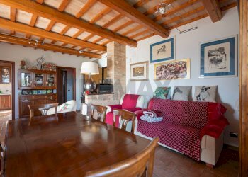 Sala da pranzo - Casa indipendente via Mazzangrugno
 
28, Jesi - foto 9