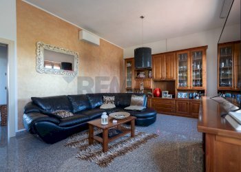 Soggiorno - Casa indipendente via Mazzangrugno
 
28, Jesi - foto 30