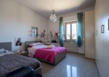 Camera / camera da letto - Casa indipendente via Mazzangrugno
 
28, Jesi - foto 34