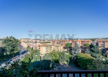 Edificio all\'aperto - Appartamento Via Luigi Chiala
 
130, Roma - foto 33