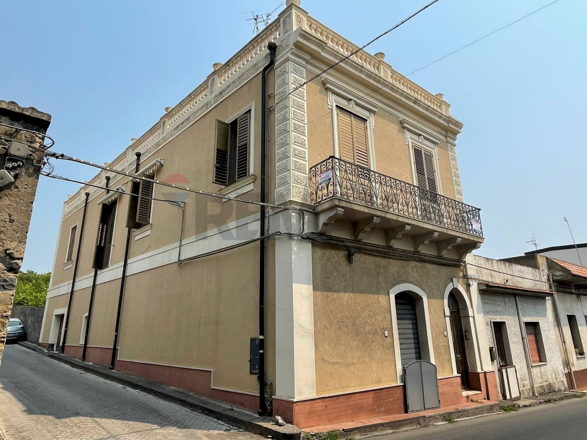 Edificio all\'aperto - Independent house via lapide nuova
 
39, Calatabiano - photo 1