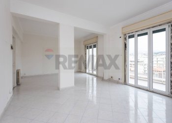 Salone - Appartamento Via Androne
 
1, Catania - foto 8