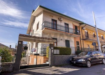 Casa all\'aperto - Villa via XXIV maggio
 
15, Viagrande - foto 1