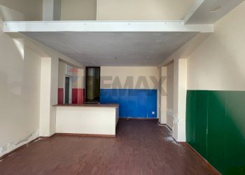 Stanza vuota - Negozio Via Carolina
 
200B, Giarre - foto 4