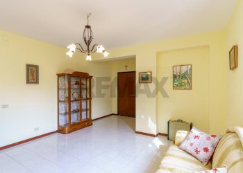 Soggiorno - Quadrilocale Via Croce
 
140, Aci Catena - foto 4