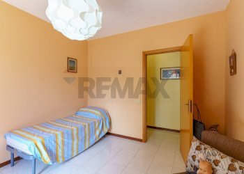 Camera / camera da letto - Quadrilocale Via Croce
 
140, Aci Catena - foto 15