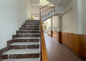 Scale - Casa indipendente Via Carolina
 
200B, Giarre - foto 2