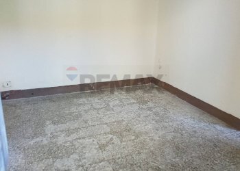 Stanza vuota - Casa semi indipendente VIA MAZZINI
 
60, Trecastagni - foto 8