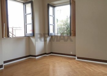 Stanza vuota - Casa semi indipendente VIA MAZZINI
 
60, Trecastagni - foto 11