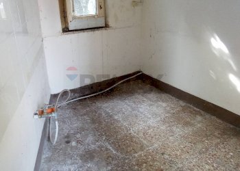 Stanza vuota - Casa semi indipendente VIA MAZZINI
 
60, Trecastagni - foto 18