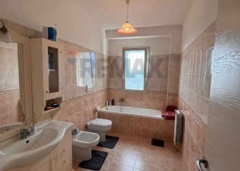 Bagno - Casa semi indipendente VIA PANORAMICA COOPERATIVE VITTORIA
 
SNC, Augusta - foto 29