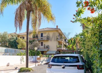 Edificio - Appartamento via cristoforo colombo
 
35, Tremestieri Etneo - foto 3