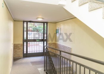 ingresso portone - Appartamento via cristoforo colombo
 
35, Tremestieri Etneo - foto 5