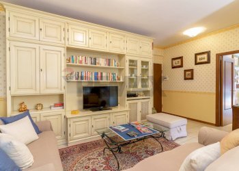 Soggiorno - Appartamento via cristoforo colombo
 
35, Tremestieri Etneo - foto 11