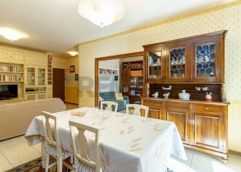 Sala da pranzo - Appartamento via cristoforo colombo
 
35, Tremestieri Etneo - foto 13