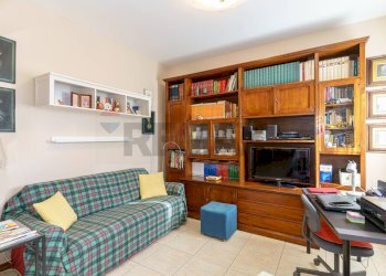 Soggiorno - Appartamento via cristoforo colombo
 
35, Tremestieri Etneo - foto 16